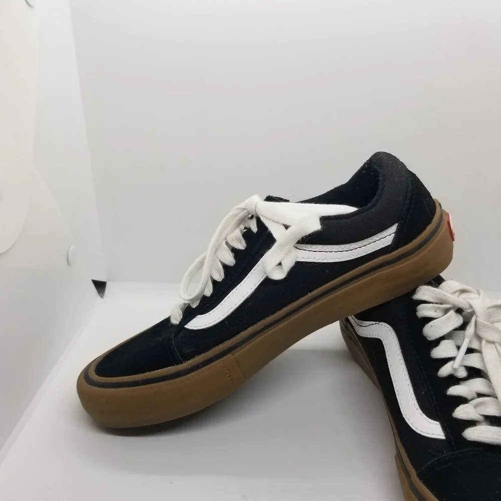 Vans Old Skool Pro skate sneakers black and white M 6.5 W 8